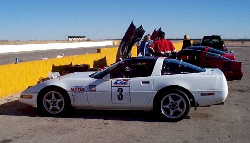 tcc willow dec98 mike's vette.jpg (25214 bytes)